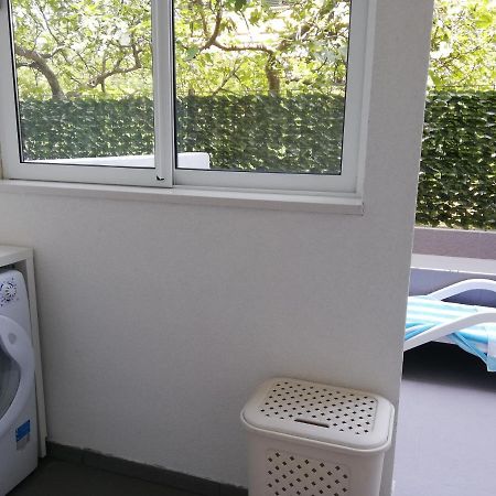 Apartmani Dina Makarska Eksteriør billede