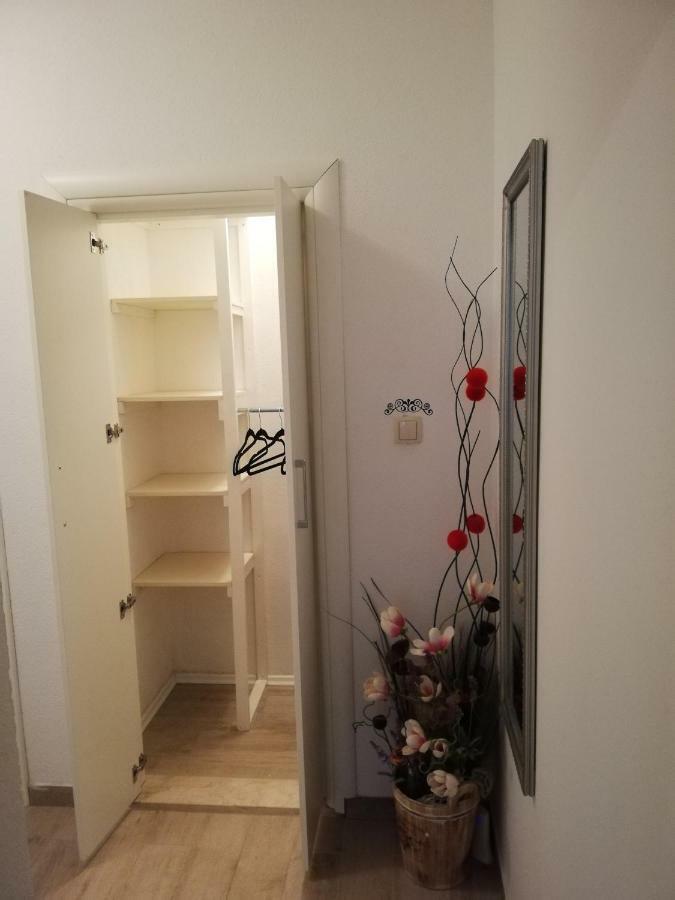 Apartmani Dina Makarska Eksteriør billede